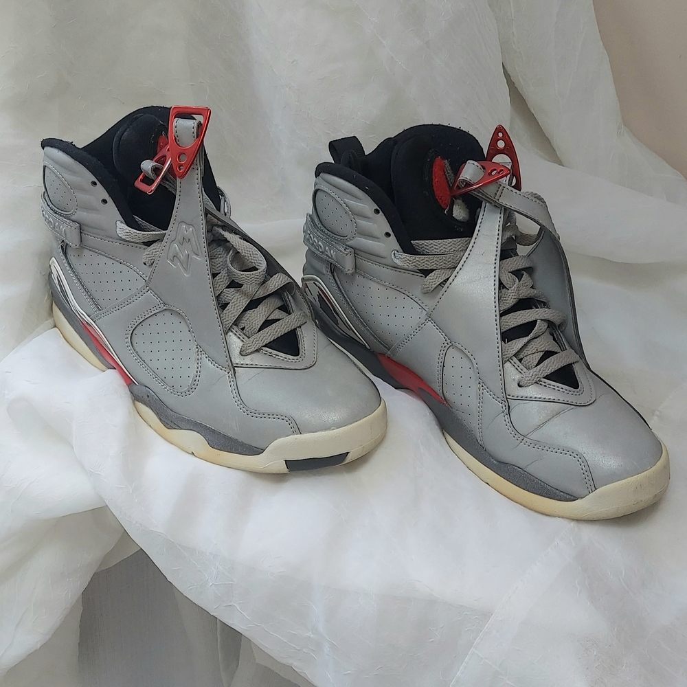 Nike Air Jordan 8 Retro "Reflections of a Champion" Refelctive Gray Sneakers 8.5